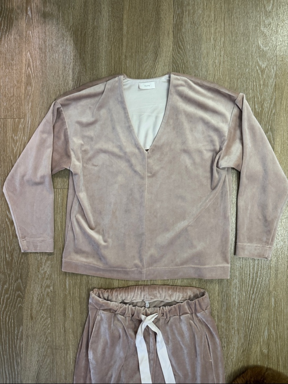 Pluto Naemi Loungewear Pajama Velvet Velour Jogger Set Blush Pink size Medium - Picture 6 of 9